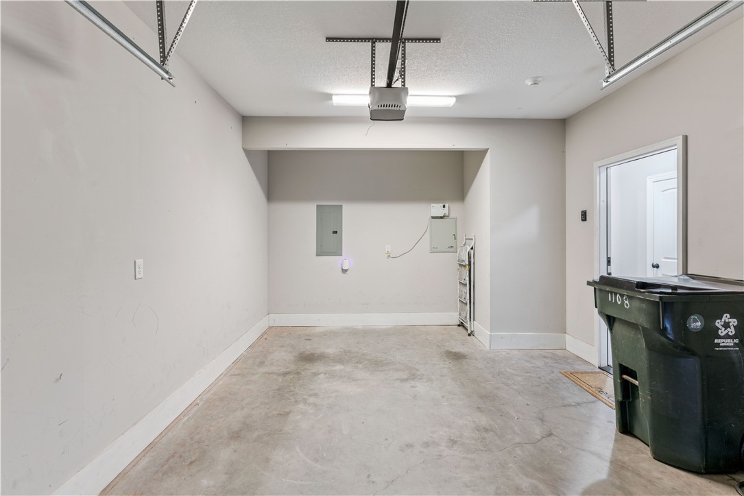 1108 Reserve Lane St. Simons Island, GA 31522 - Photo 30 of 30 Freshly Painted Garage