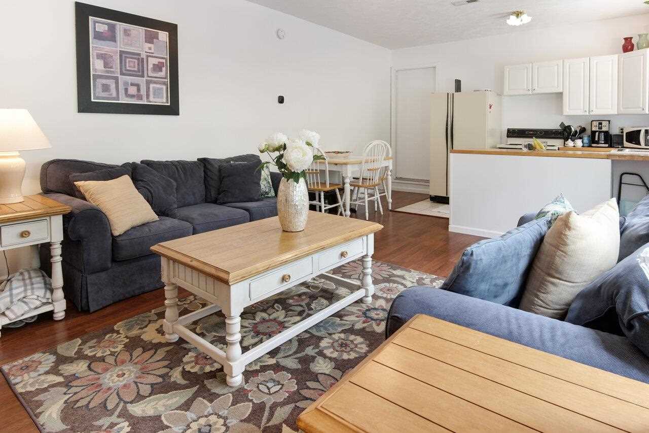 4215 Summerhill Road Traverse City, MI 49684 - Photo 42 of 47 1888593-41.JPG