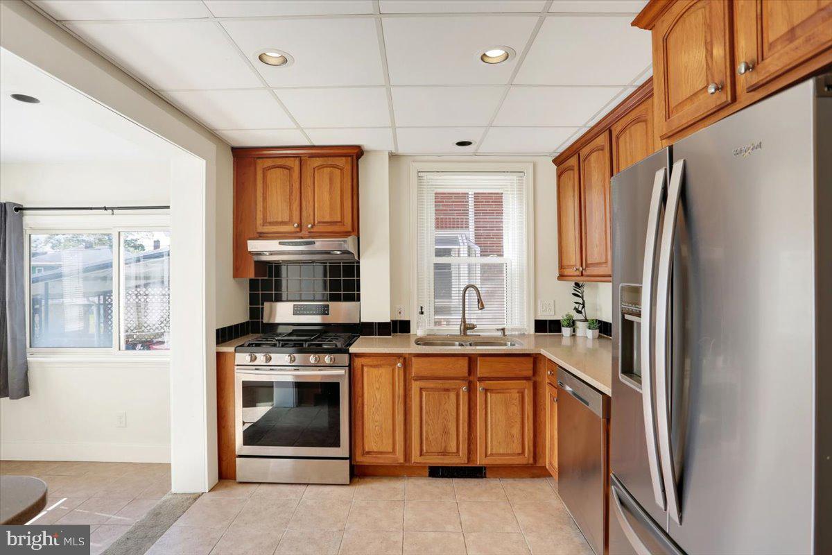 2028 Spring Street Reading, PA 19609 - Photo 8 of 31 Kitchen