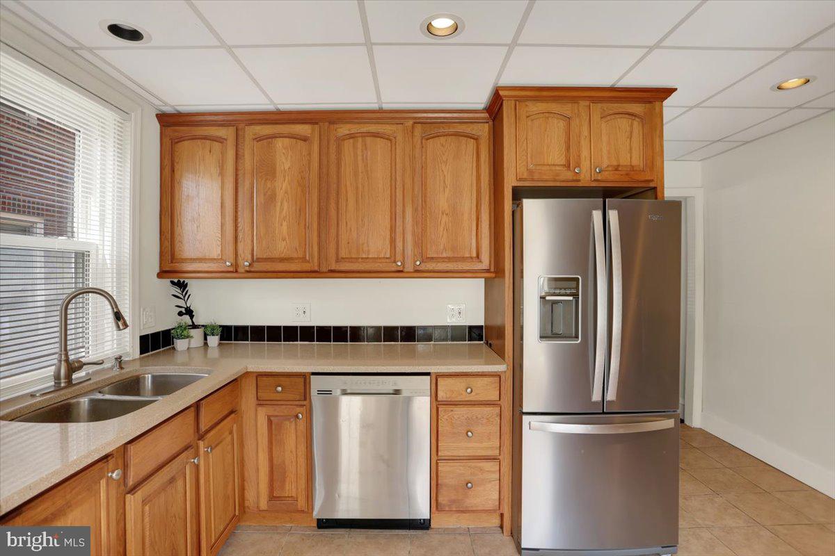 2028 Spring Street Reading, PA 19609 - Photo 9 of 31 Kitchen