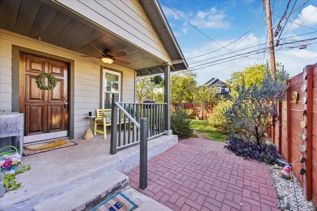 $510,000 | 1210 Coleto Street, Austin, TX 78702