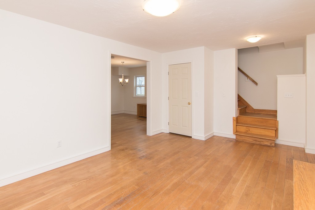40 Chestnut Street Milford, MA 01757 - Photo 11 of 28