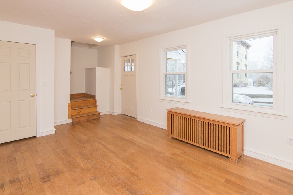 40 Chestnut Street Milford, MA 01757 - Photo 10 of 28