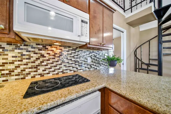 $1,200 | 27016 Fm 2978, Magnolia, TX 77354