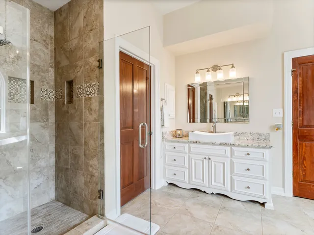 $1,100,000 | 2976 County Road 218, Bay City, TX 77414