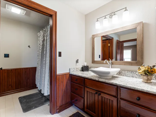 $1,100,000 | 2976 County Road 218, Bay City, TX 77414