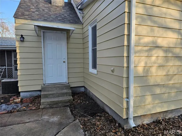 $120,000 | 215 West Palmer Street, Litchfield, IL 62056