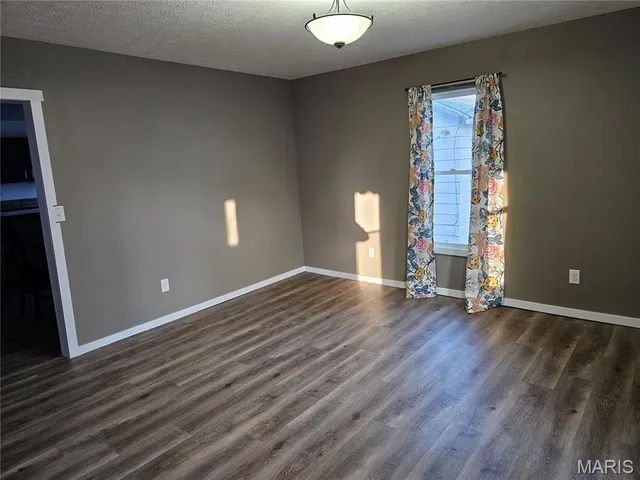 $120,000 | 215 West Palmer Street, Litchfield, IL 62056