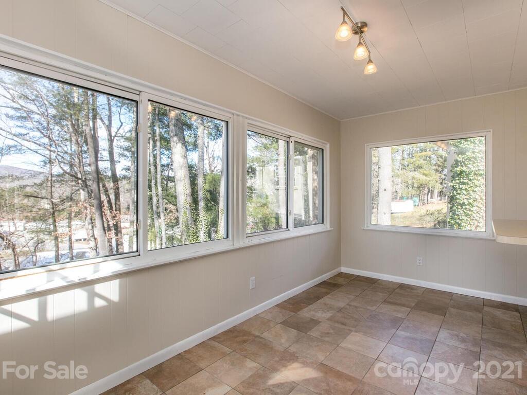 137 Arthur Road Asheville, NC 28806 - Photo 13 of 38 Gallery Image 13