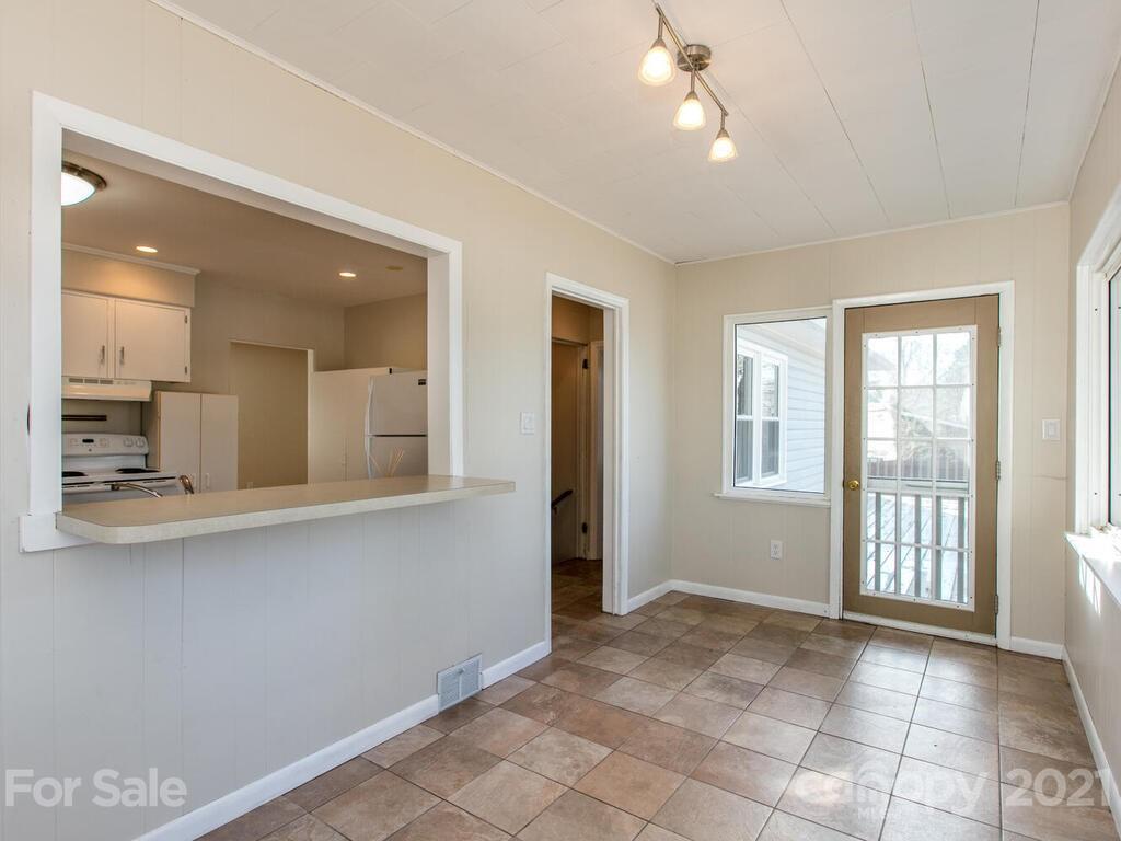 137 Arthur Road Asheville, NC 28806 - Photo 15 of 38 Gallery Image 15