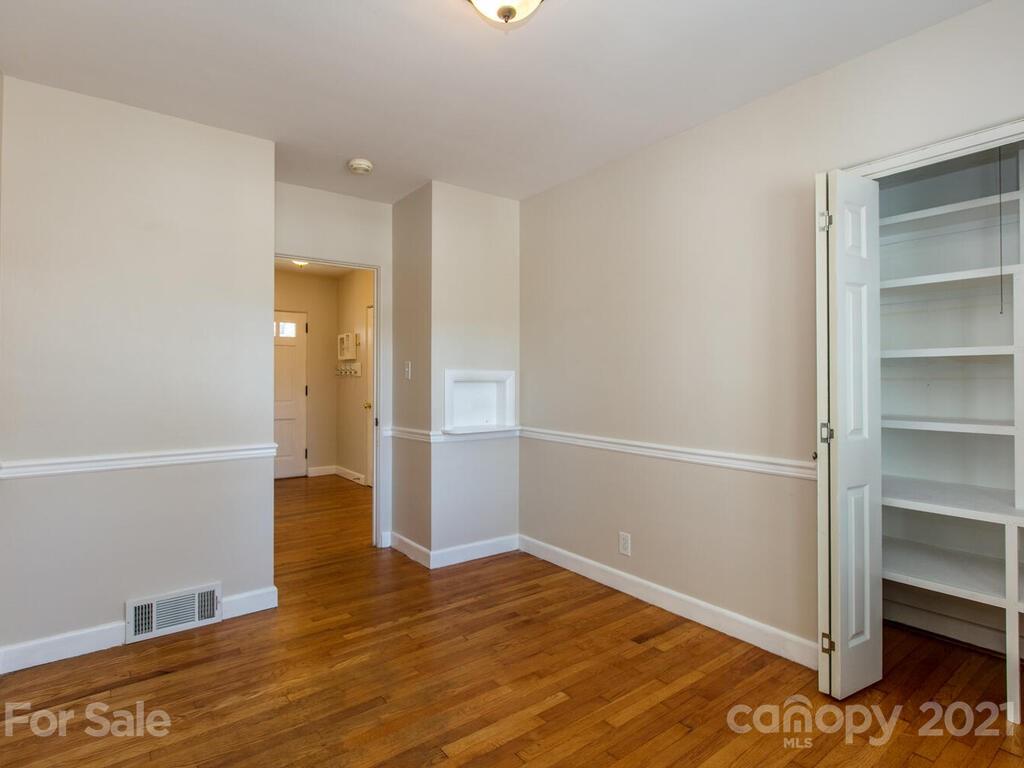 137 Arthur Road Asheville, NC 28806 - Photo 16 of 38 Gallery Image 16