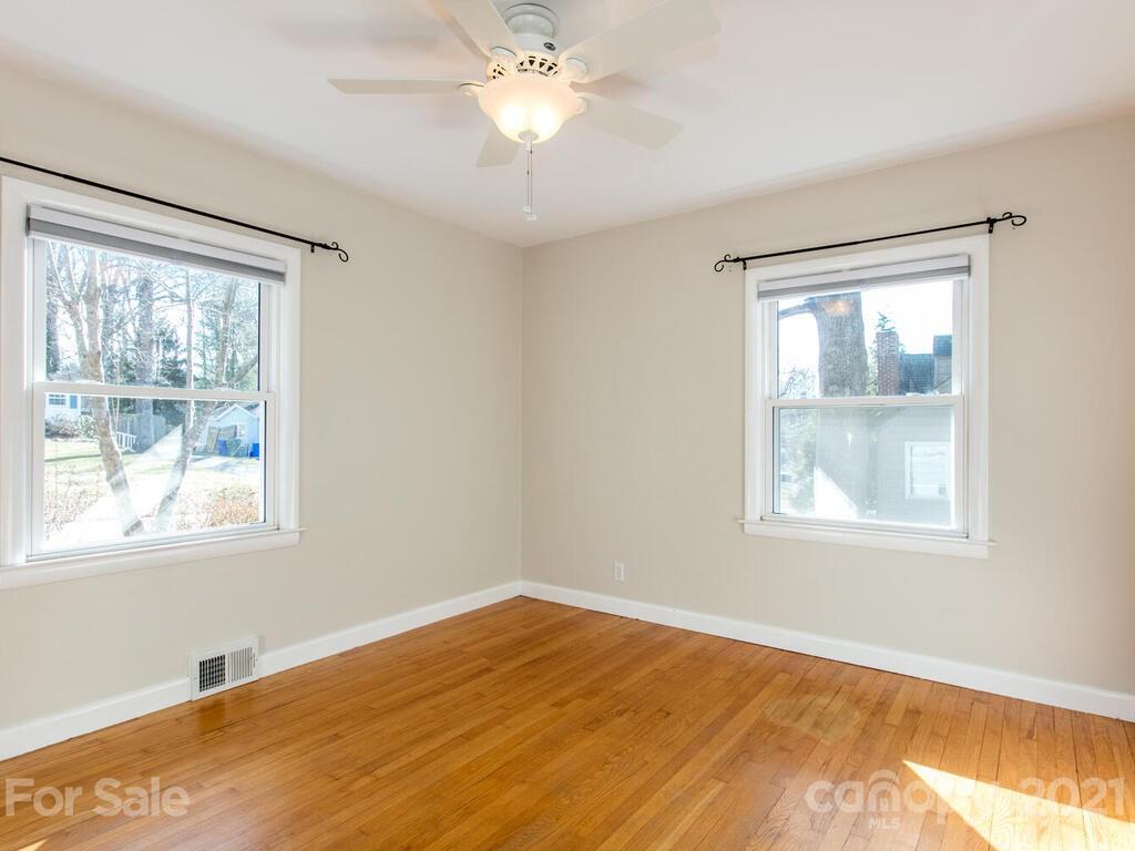 137 Arthur Road Asheville, NC 28806 - Photo 18 of 38 Gallery Image 18