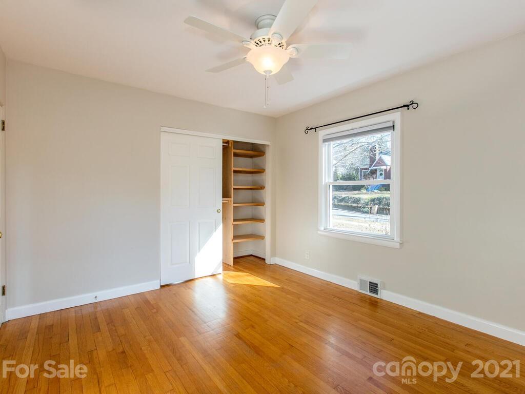 137 Arthur Road Asheville, NC 28806 - Photo 19 of 38 Gallery Image 19