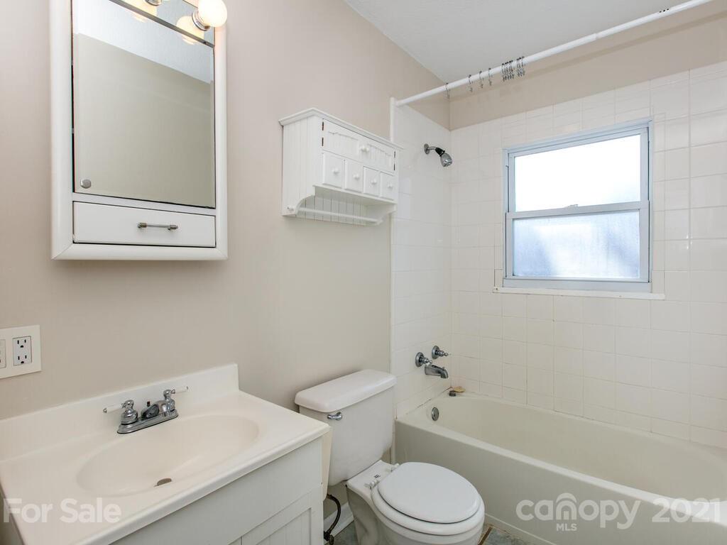 137 Arthur Road Asheville, NC 28806 - Photo 20 of 38 Gallery Image 20