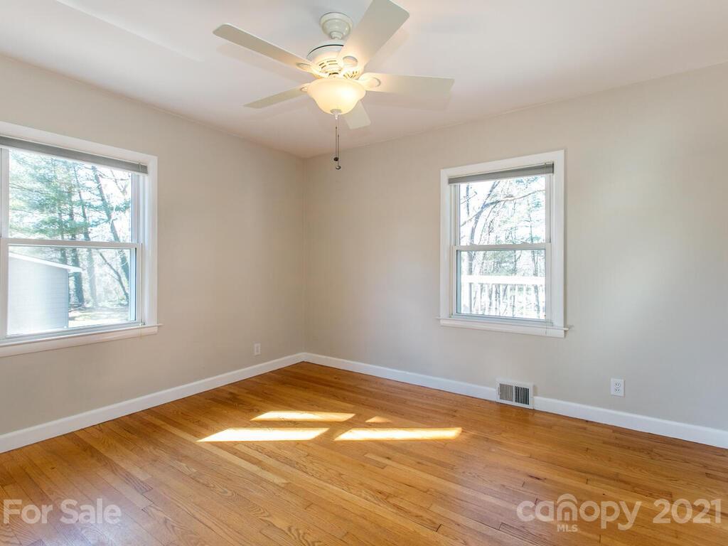 137 Arthur Road Asheville, NC 28806 - Photo 21 of 38 Gallery Image 21