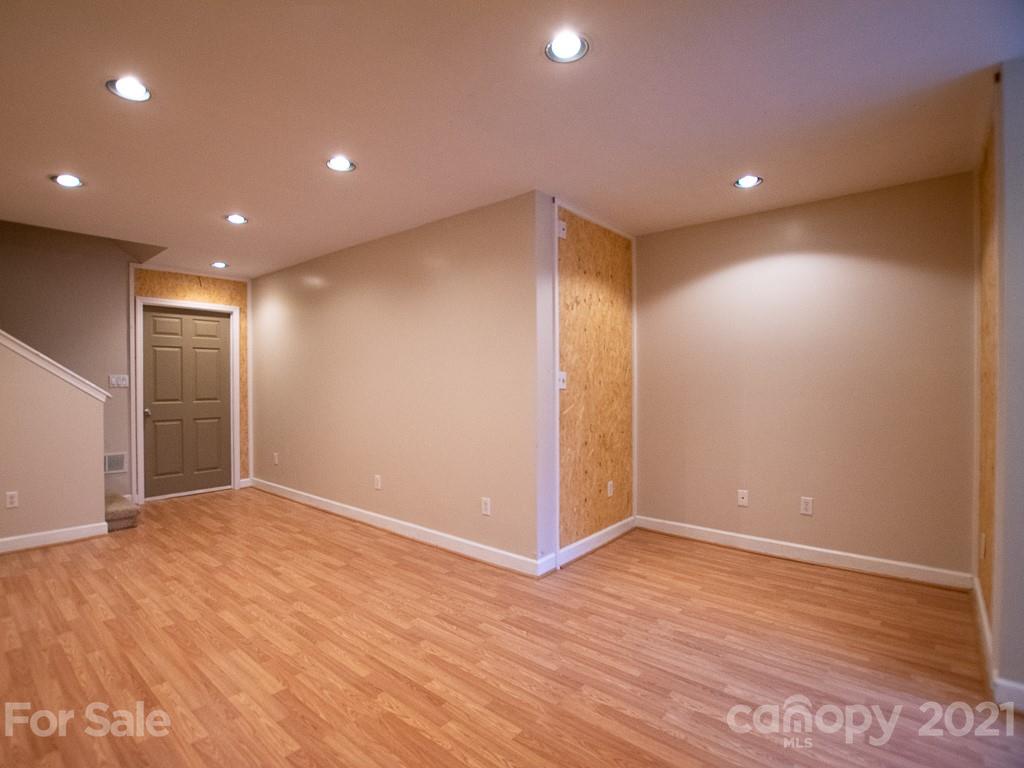 137 Arthur Road Asheville, NC 28806 - Photo 23 of 38 Gallery Image 23