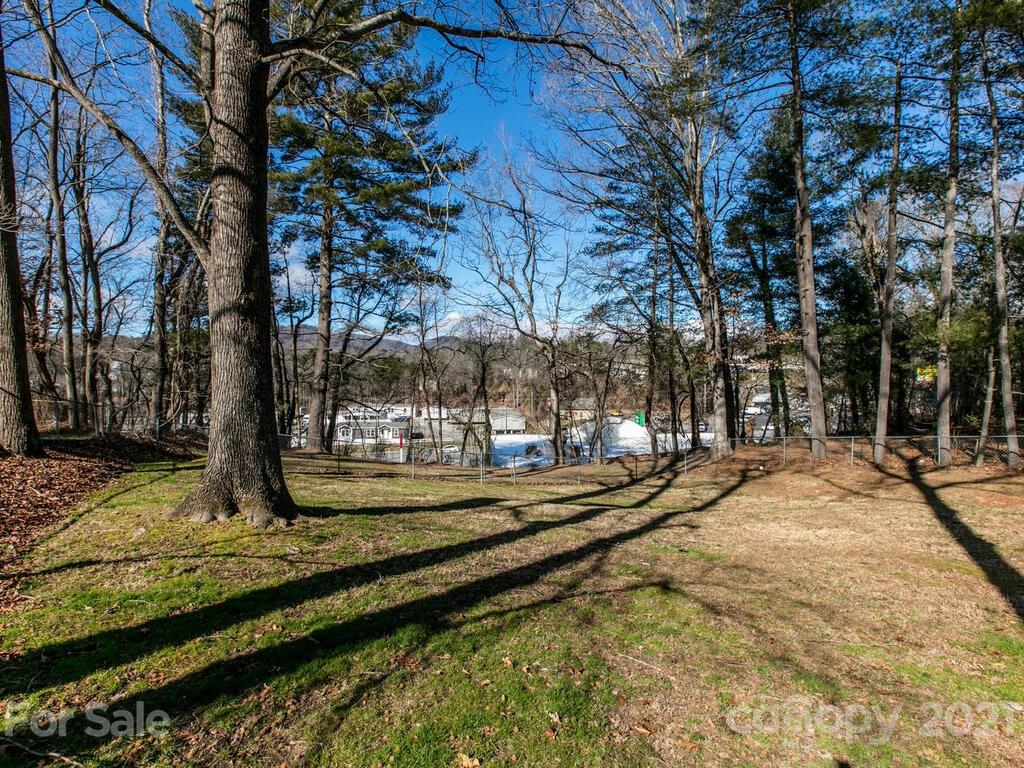 137 Arthur Road Asheville, NC 28806 - Photo 34 of 38 Gallery Image 34