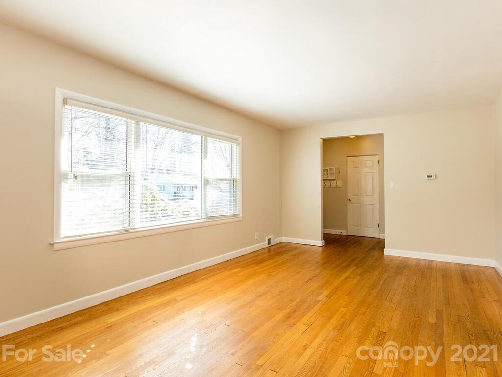 137 Arthur Road Asheville, NC 28806 - Photo 8 of 38 Gallery Image 8