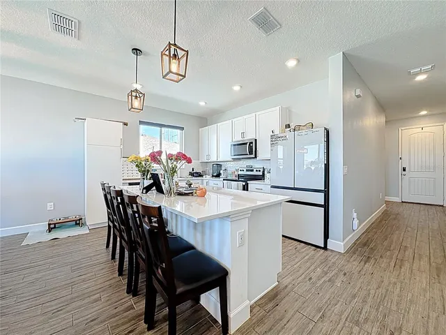 $330,000 | 1404 Geranium Drive, Mascotte, FL 34753