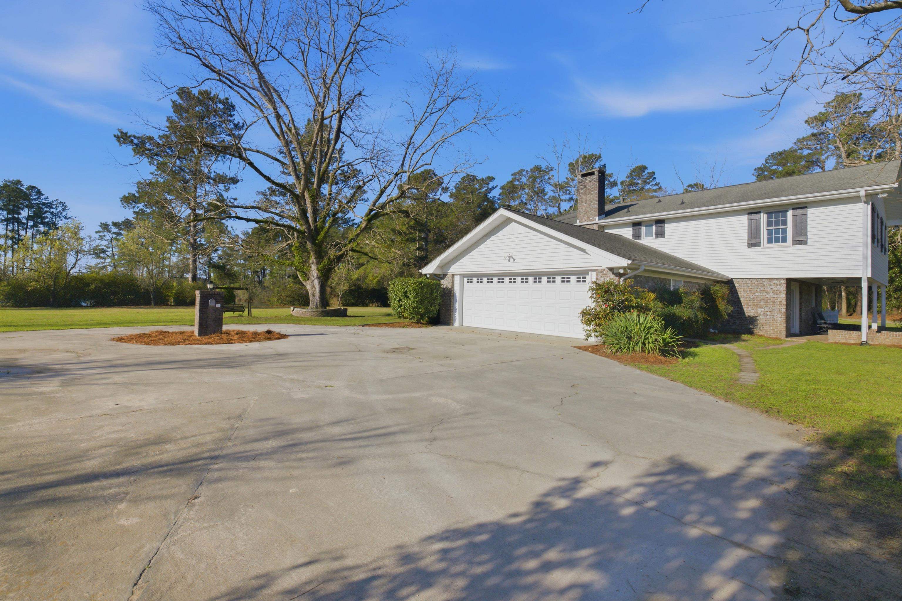 1468 Azalea Drive Galivants Ferry, SC 29544 - Photo 3 of 49