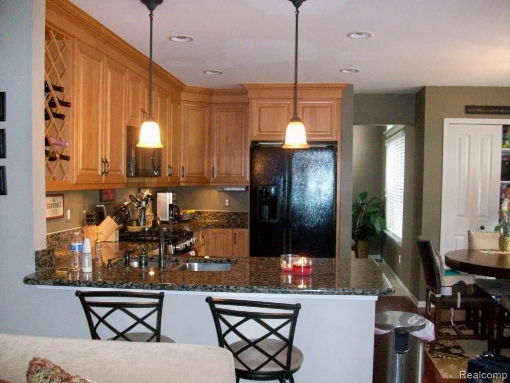 3710 Briarbrooke Lane Rochester, MI 48306 - Photo 8 of 22 Briarbrooke snack bar 2.jpg