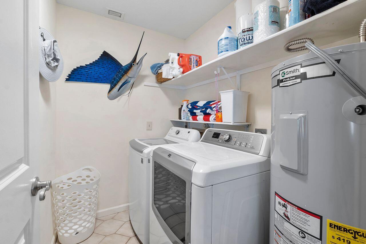 4251 Fox Trace Road Boynton Beach, FL 33436 - Photo 37 of 56 Laundry Room