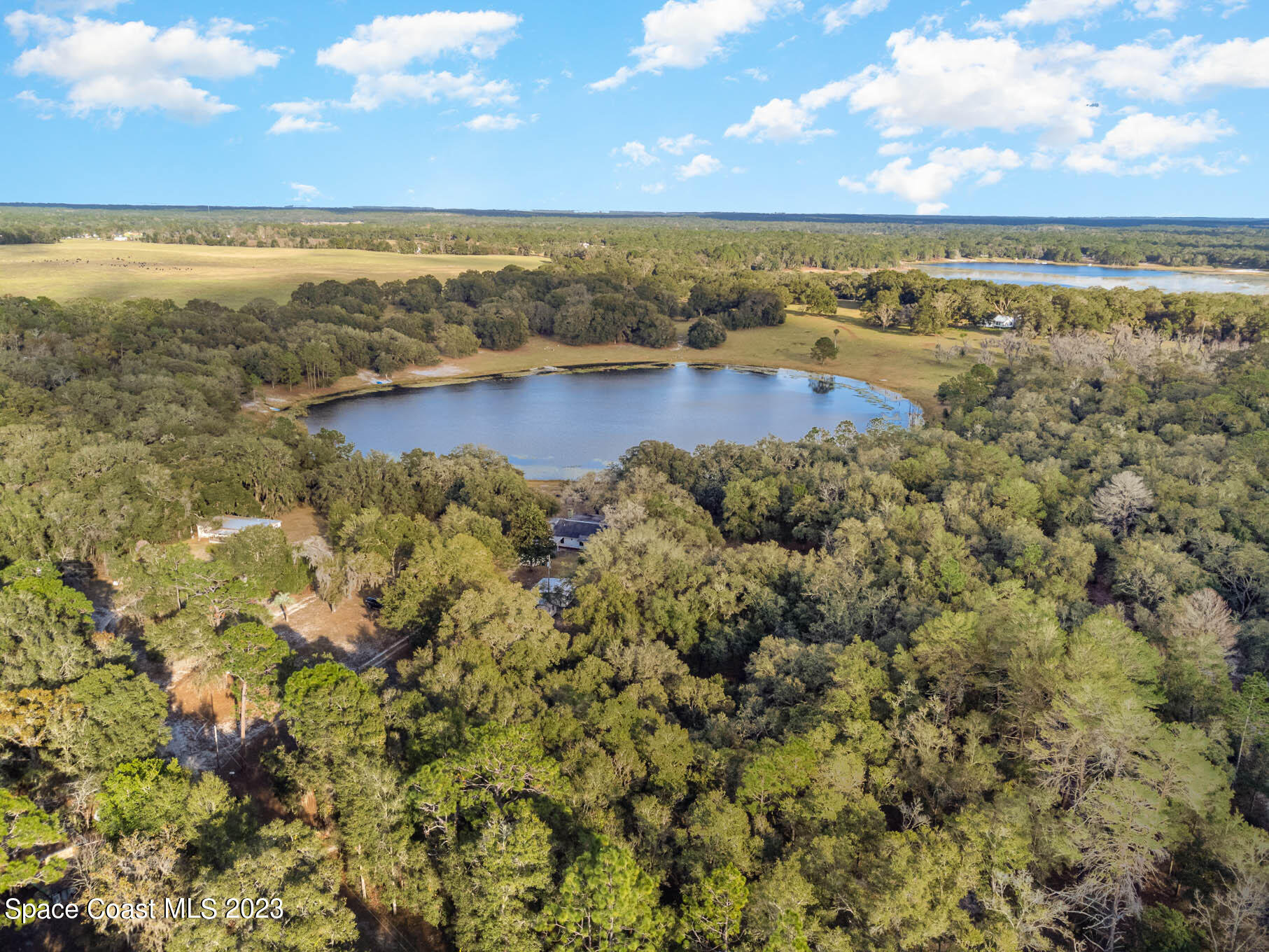 8203 Lake Echo Ridge Drive Melrose, FL 32666 - Photo 7 of 31 a view of an ocean and beach