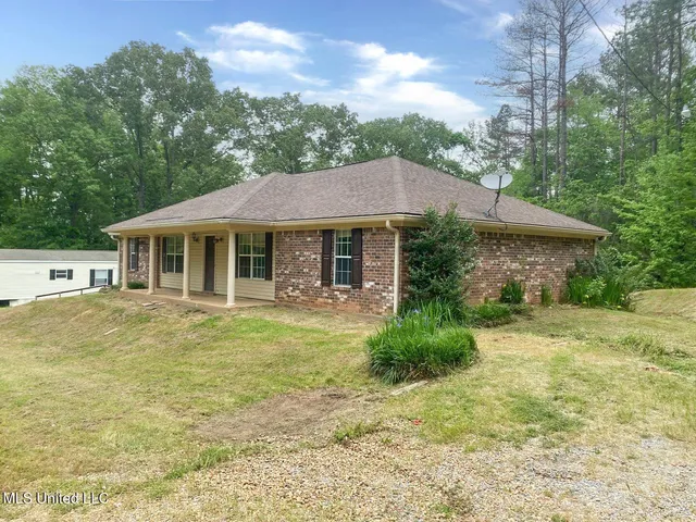 $159,950 | 145 Pine Hill Lane, Terry, MS 39170