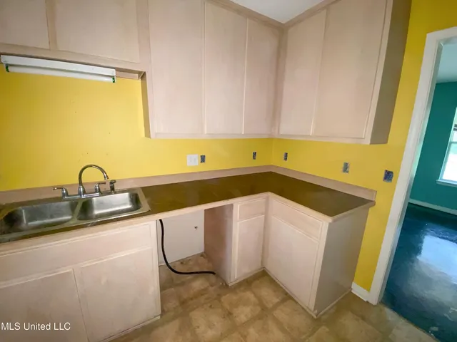 $159,950 | 145 Pine Hill Lane, Terry, MS 39170