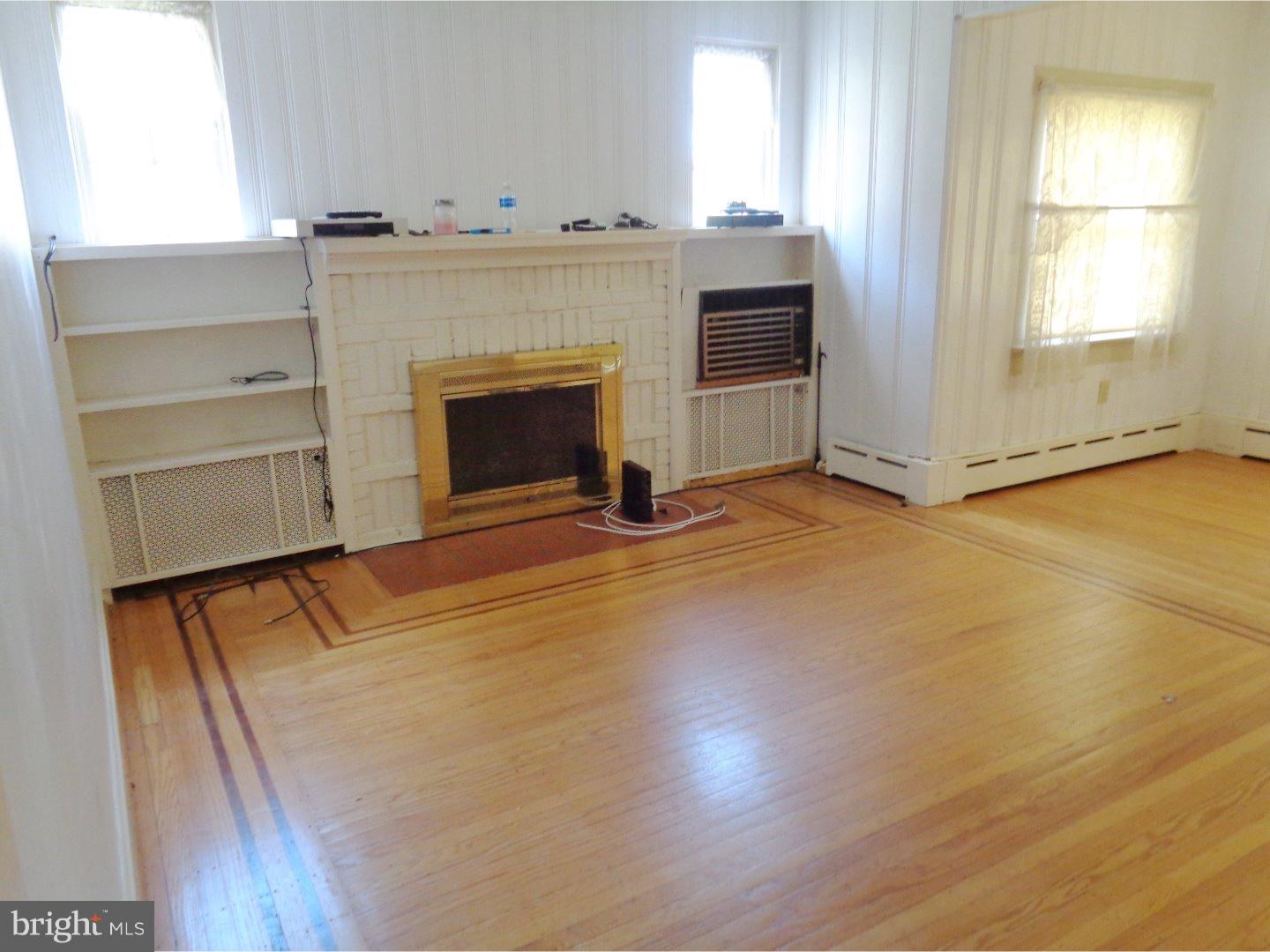 147 Ralston Avenue Havertown, PA 19083 - Photo 4 of 10 Living Room