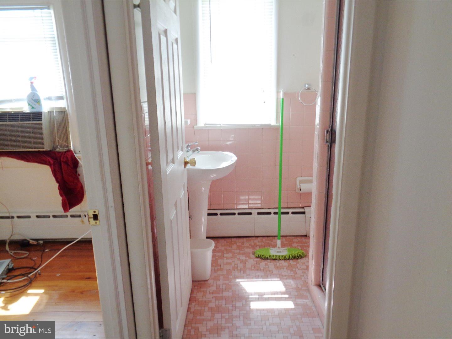147 Ralston Avenue Havertown, PA 19083 - Photo 6 of 10 Bathroom