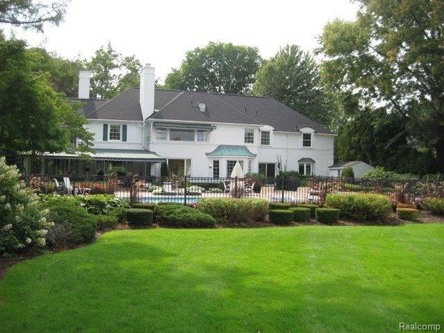 284 Moross Road Grosse Pointe, MI 48236 - Photo 6 of 18 284 Moross 008-1.jpg