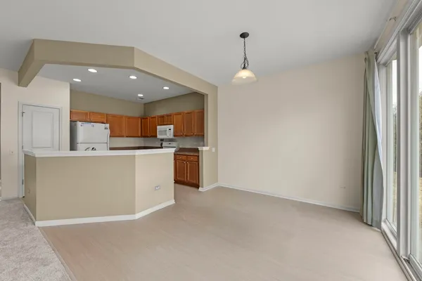 $287,000 | 1528 Countryside Drive, Shorewood, IL 60404