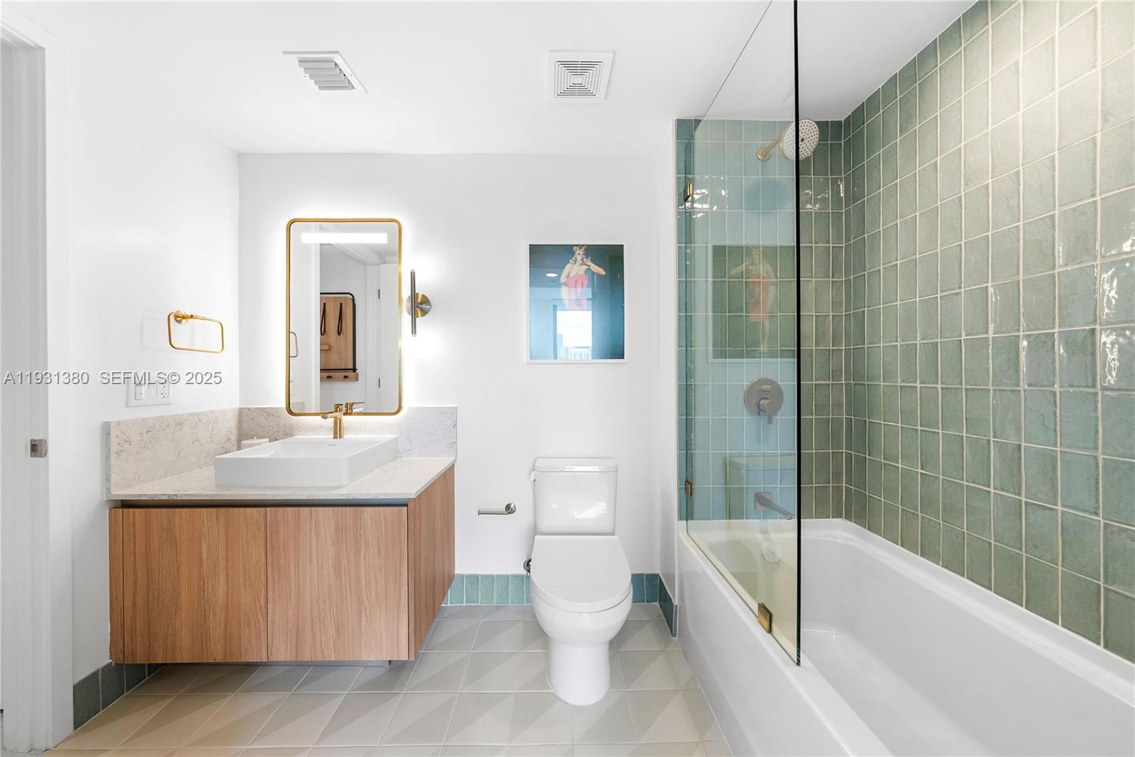 159 Northeast 6th Street, Unit 2608 Miami, FL 33132 - Photo 11 of 20