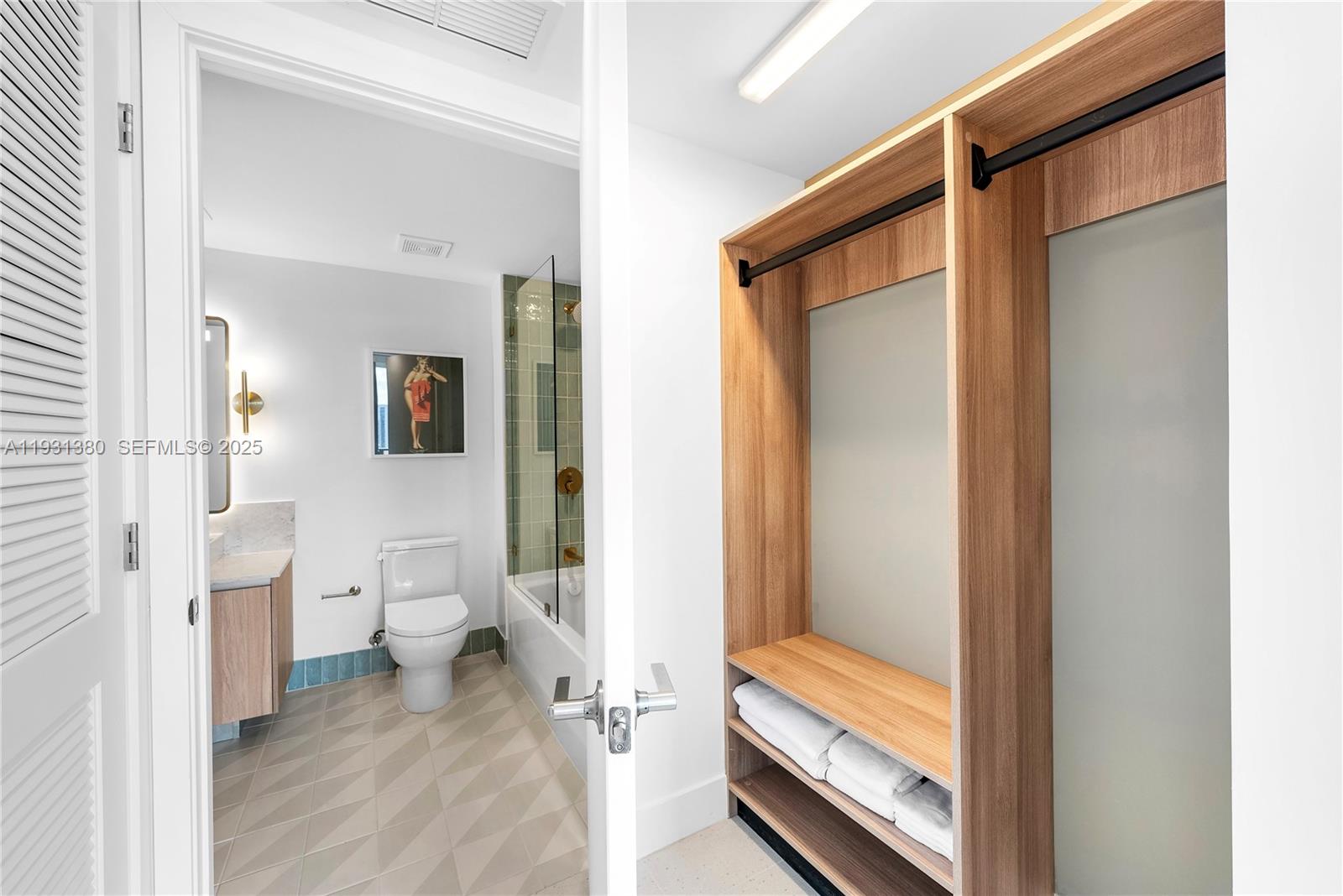 159 Northeast 6th Street, Unit 2608 Miami, FL 33132 - Photo 9 of 20