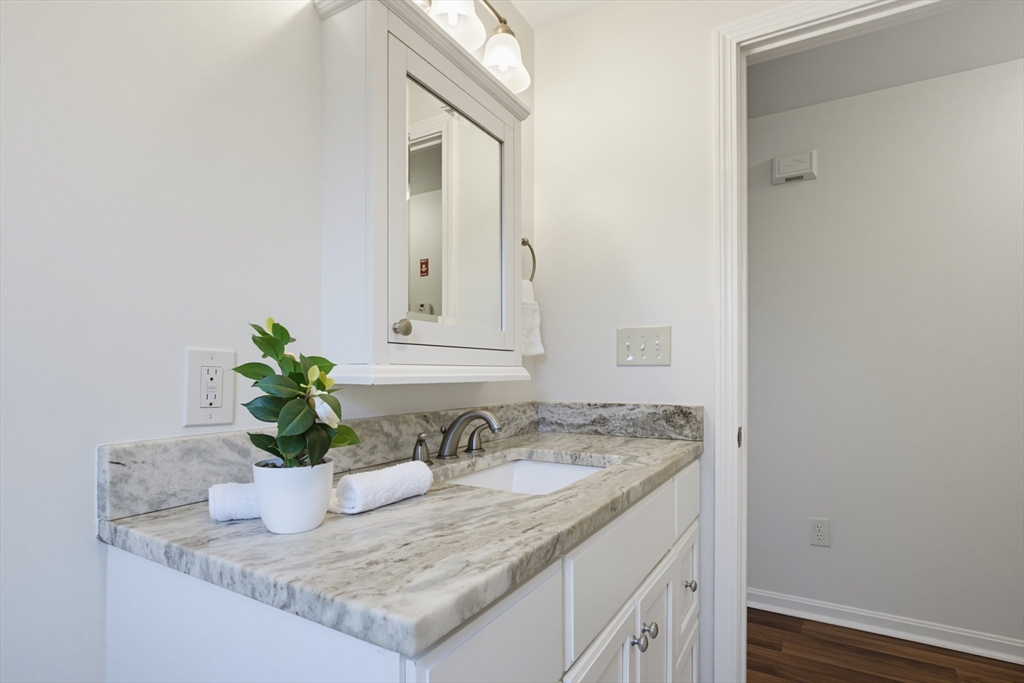 290 Bemis Road Warren, MA 01585 - Photo 14 of 33