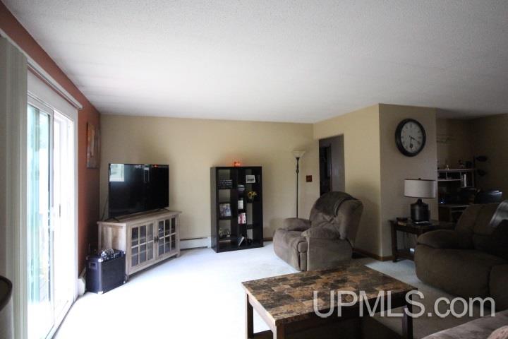 5249 12th Road Escanaba, MI 49829 - Photo 8 of 21