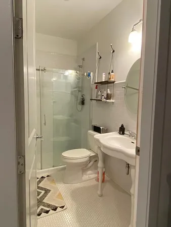 $1,950 | 2157 West Adams Street, Unit 1, Chicago, IL 60612