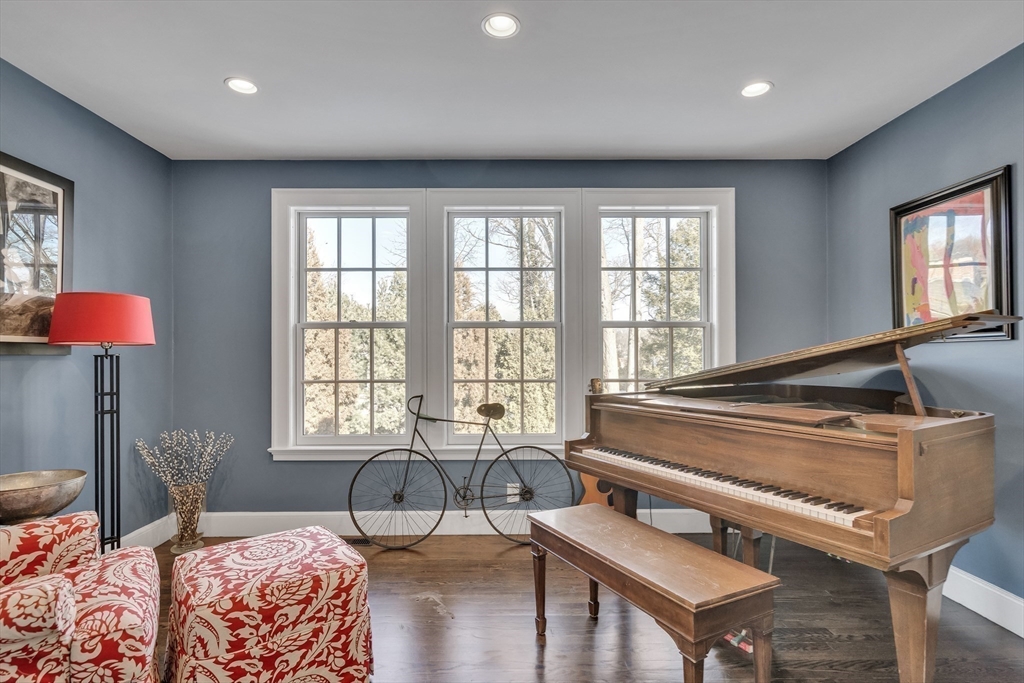 115 Rutledge Road Belmont, MA 02478 - Photo 10 of 39