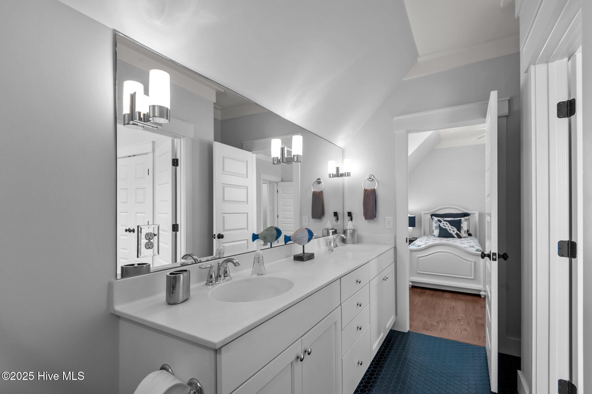 200 South Academy Street Washington, NC 27889 - Photo 32 of 49 Great fixtures, double vanities