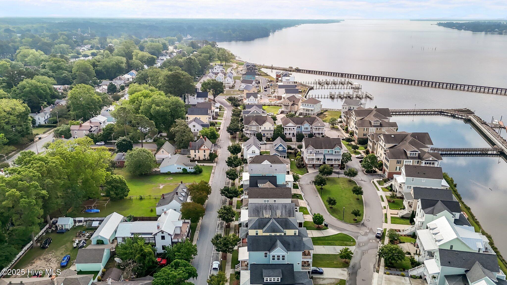 200 South Academy Street Washington, NC 27889 - Photo 48 of 49 Out to the Sound