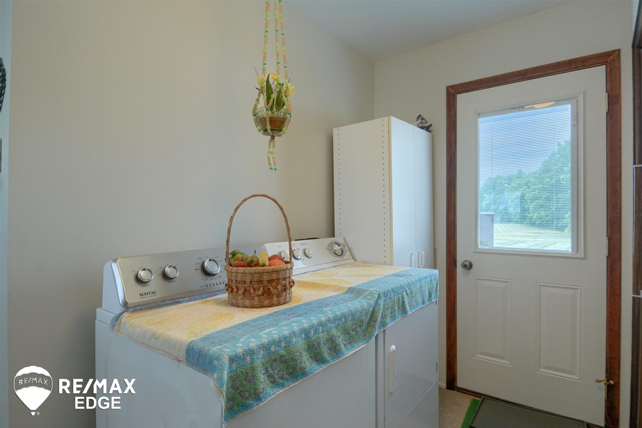 6460 West Lake Road Clio, MI 48420 - Photo 21 of 29 21494161-20.JPG