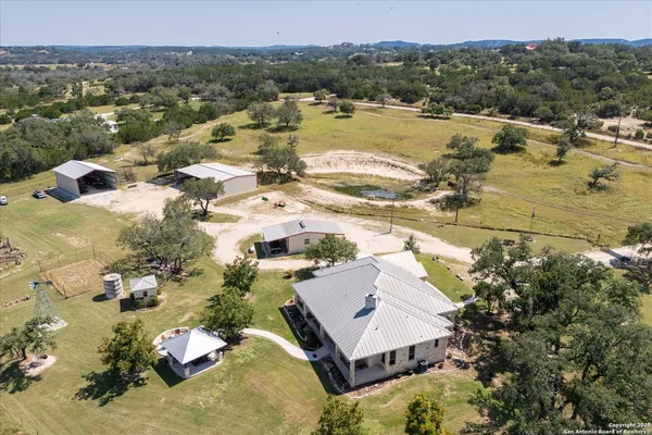 $1,295,000 | 34 Cravey Road, Boerne, TX 78006