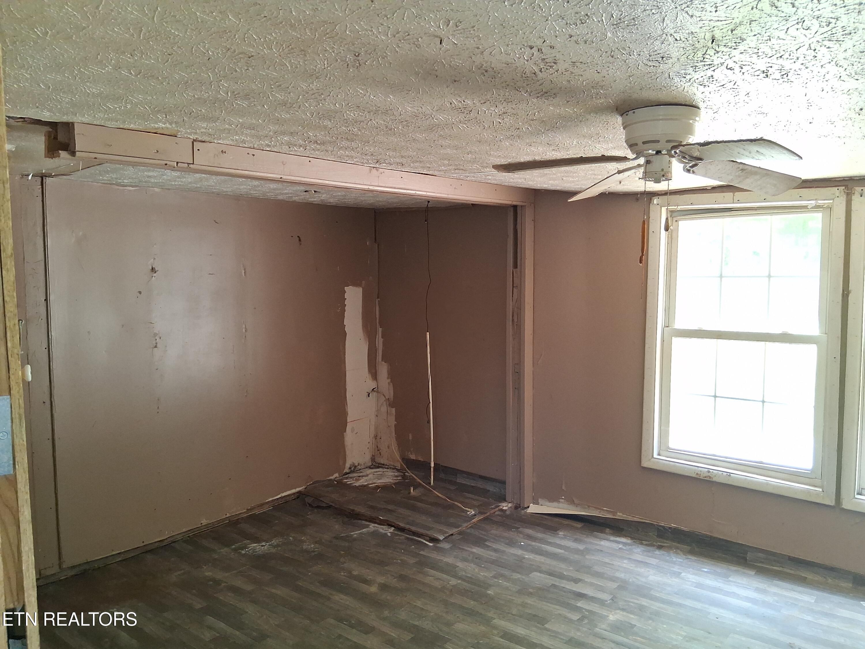 1732 Branam Hill Road Jellico, TN 37762 - Photo 4 of 11 20260423_135652