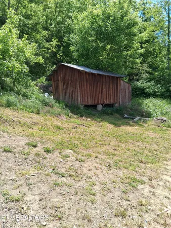 $42,999 | 1732 Branam Hill Road, Jellico, TN 37762