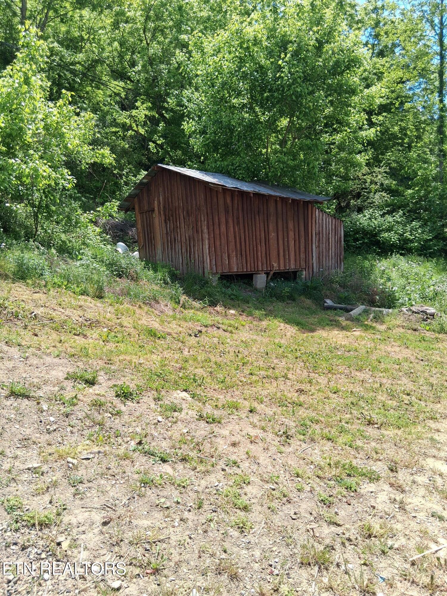 1732 Branam Hill Road Jellico, TN 37762 - Photo 8 of 11 20260423_140245
