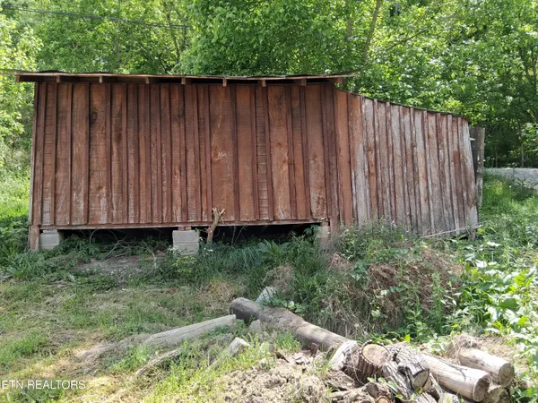 $42,999 | 1732 Branam Hill Road, Jellico, TN 37762