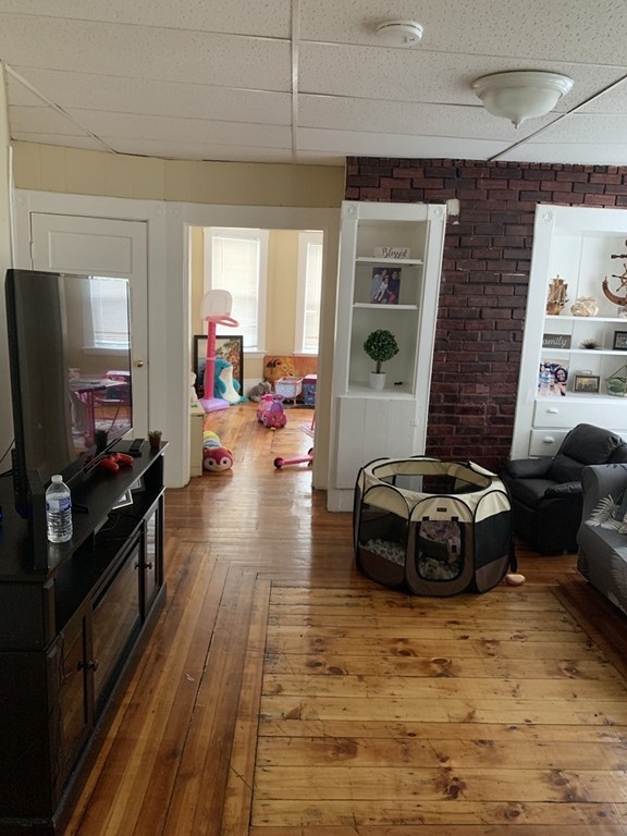 245-247 Bailey Street Lawrence, MA 01843 - Photo 11 of 22