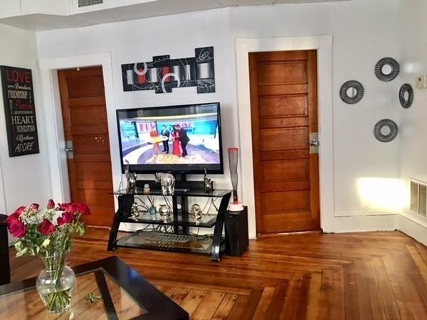 245-247 Bailey Street Lawrence, MA 01843 - Photo 7 of 22