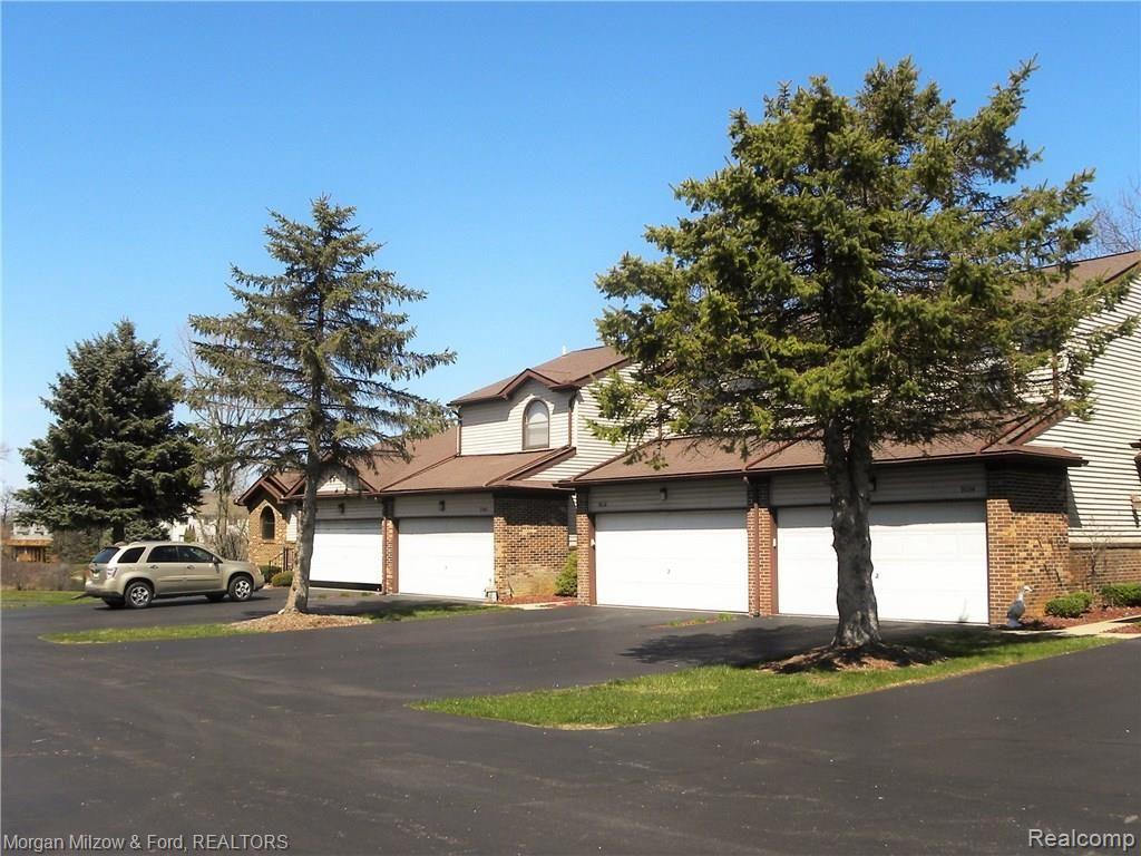 9042 East Lake Road, Unit 34 Clarkston, MI 48348 - Photo 1 of 21